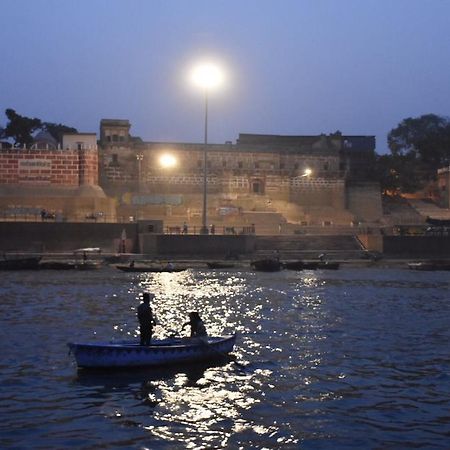 Yogi Lodge Varanasi Exteriör bild