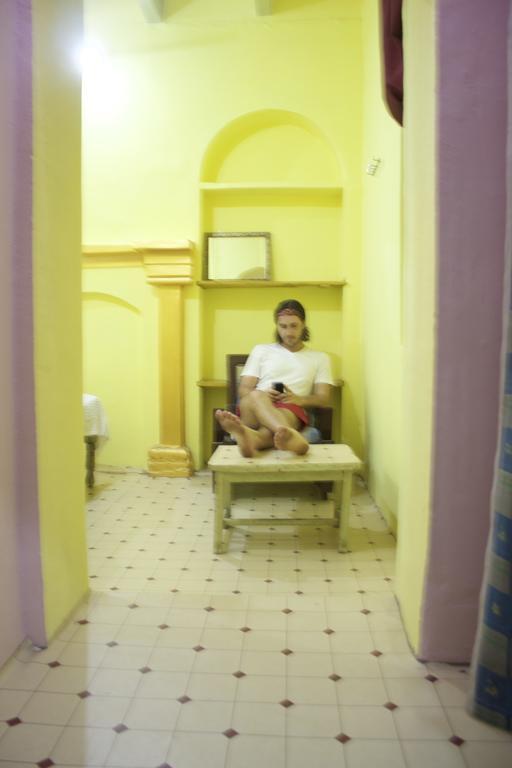 Yogi Lodge Varanasi Exteriör bild