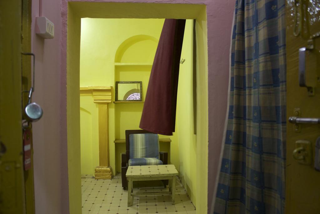 Yogi Lodge Varanasi Exteriör bild
