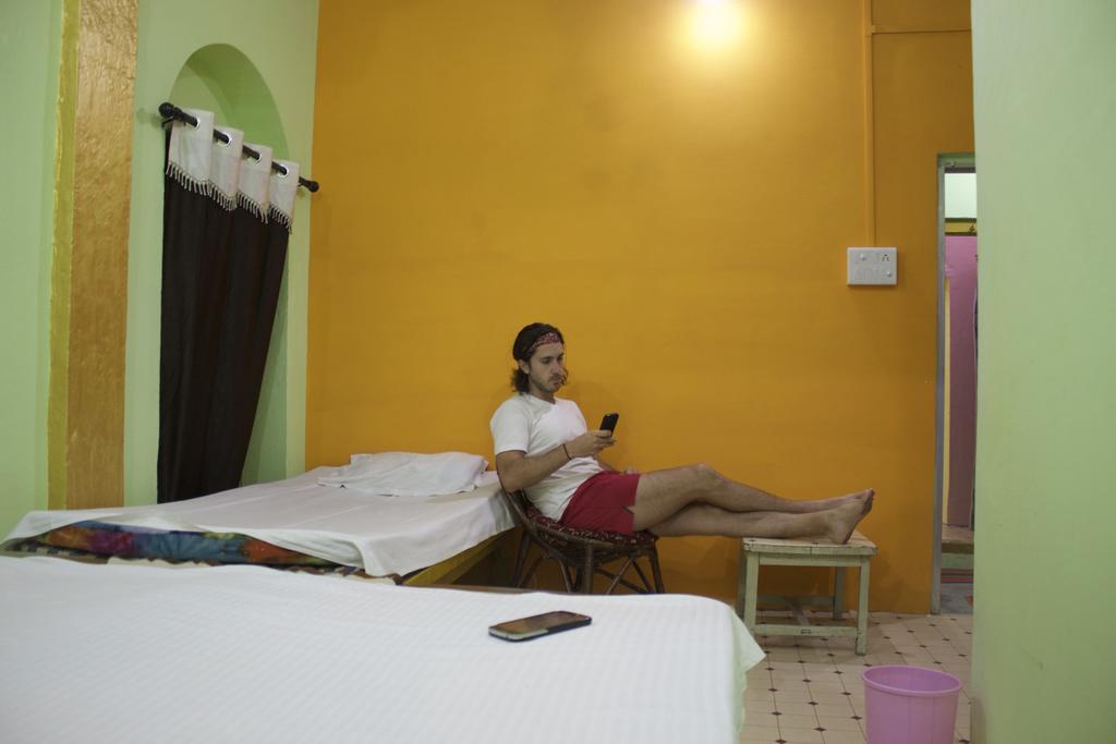 Yogi Lodge Varanasi Exteriör bild