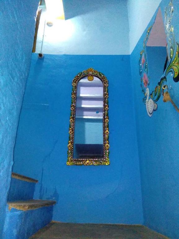 Yogi Lodge Varanasi Exteriör bild